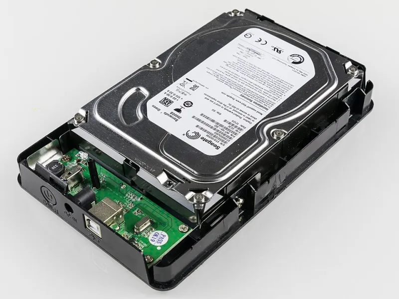 I Filled a $5 Marketplace Hard Drive With Family Photos. It Didn't End Well.
